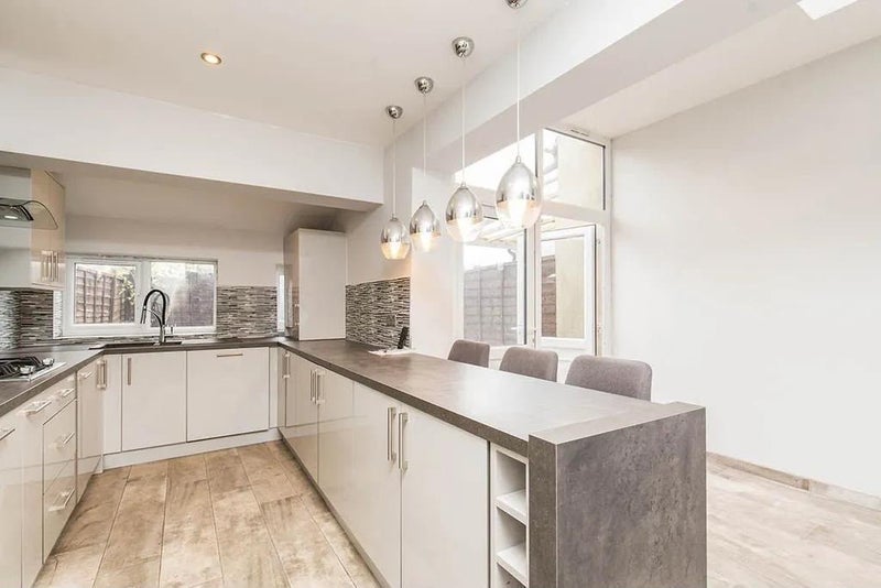 Room Elizabeth Road in Greater London
