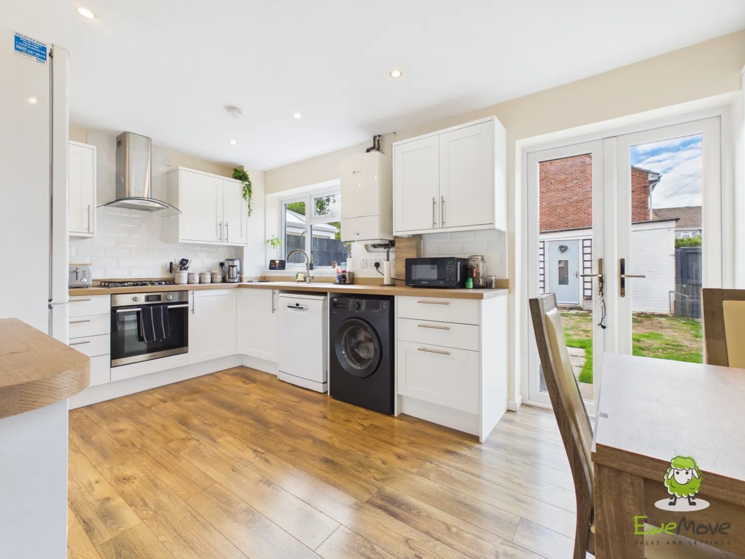 House Braemar Drive in Basingstoke and Deane