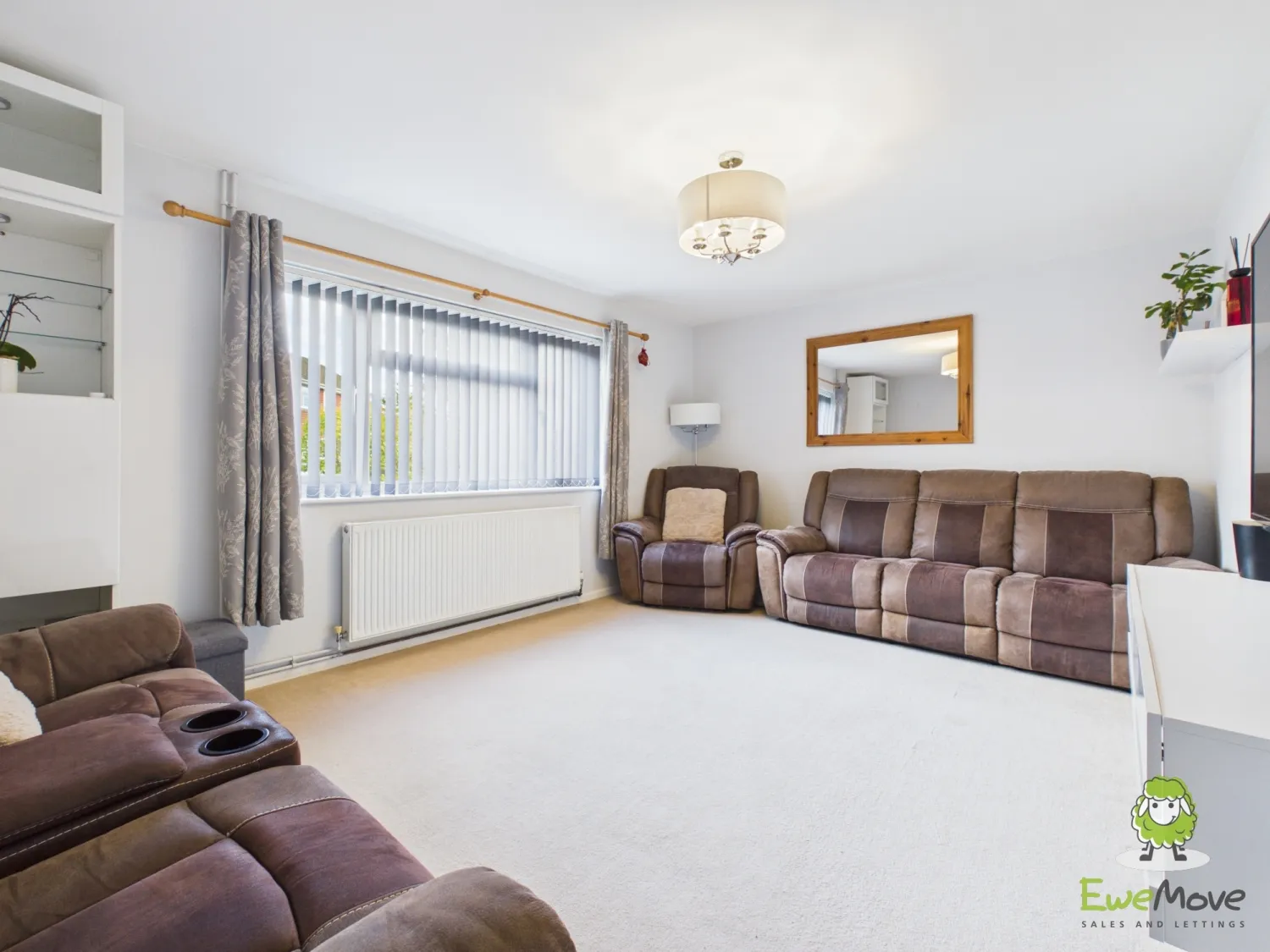 House Braemar Drive in Basingstoke and Deane