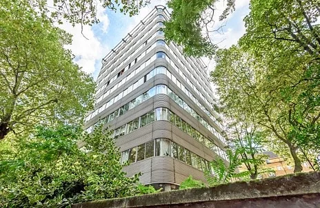 Flat Park Road in City of Westminster