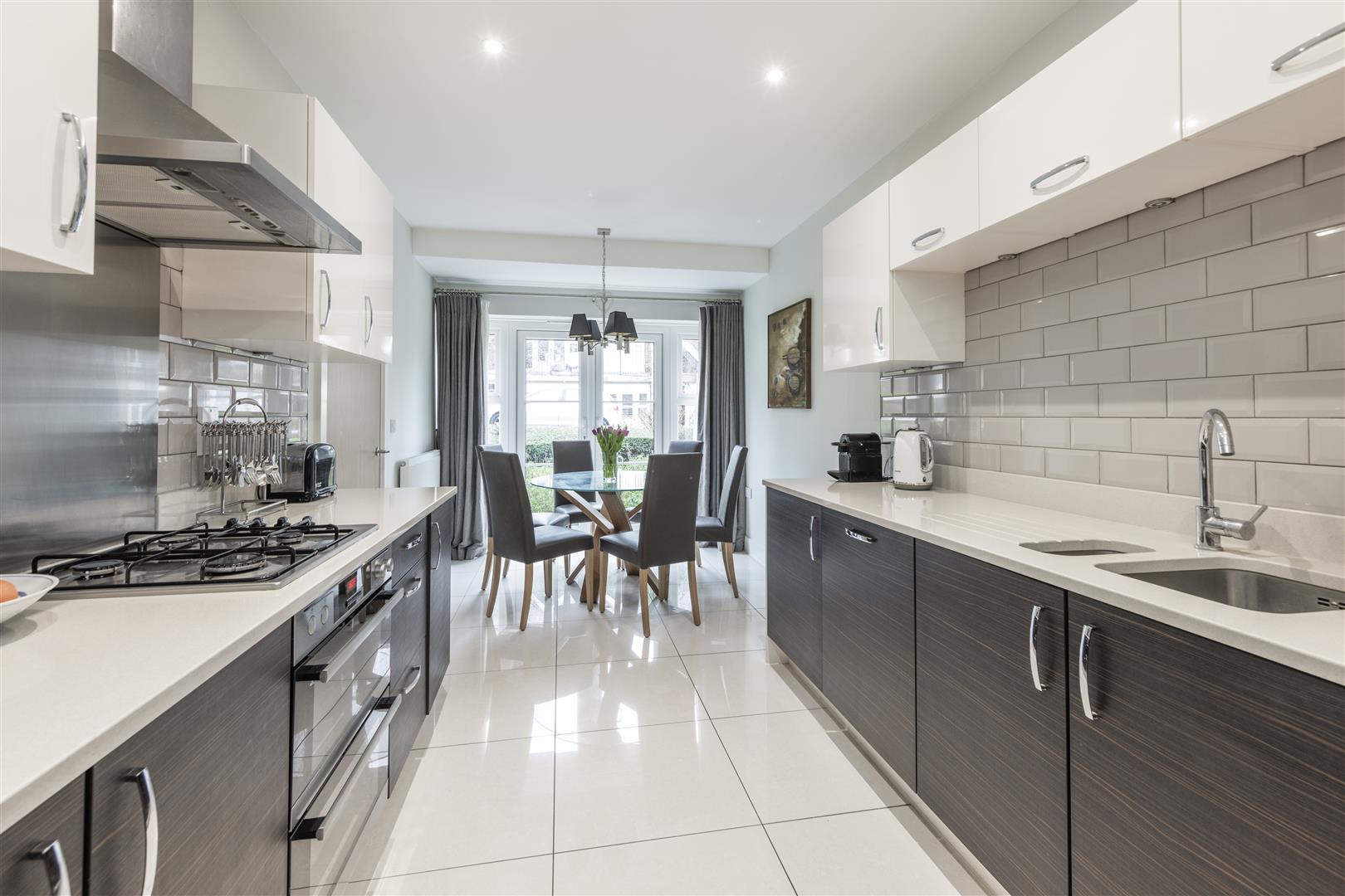 House Pitt River Close in Guildford