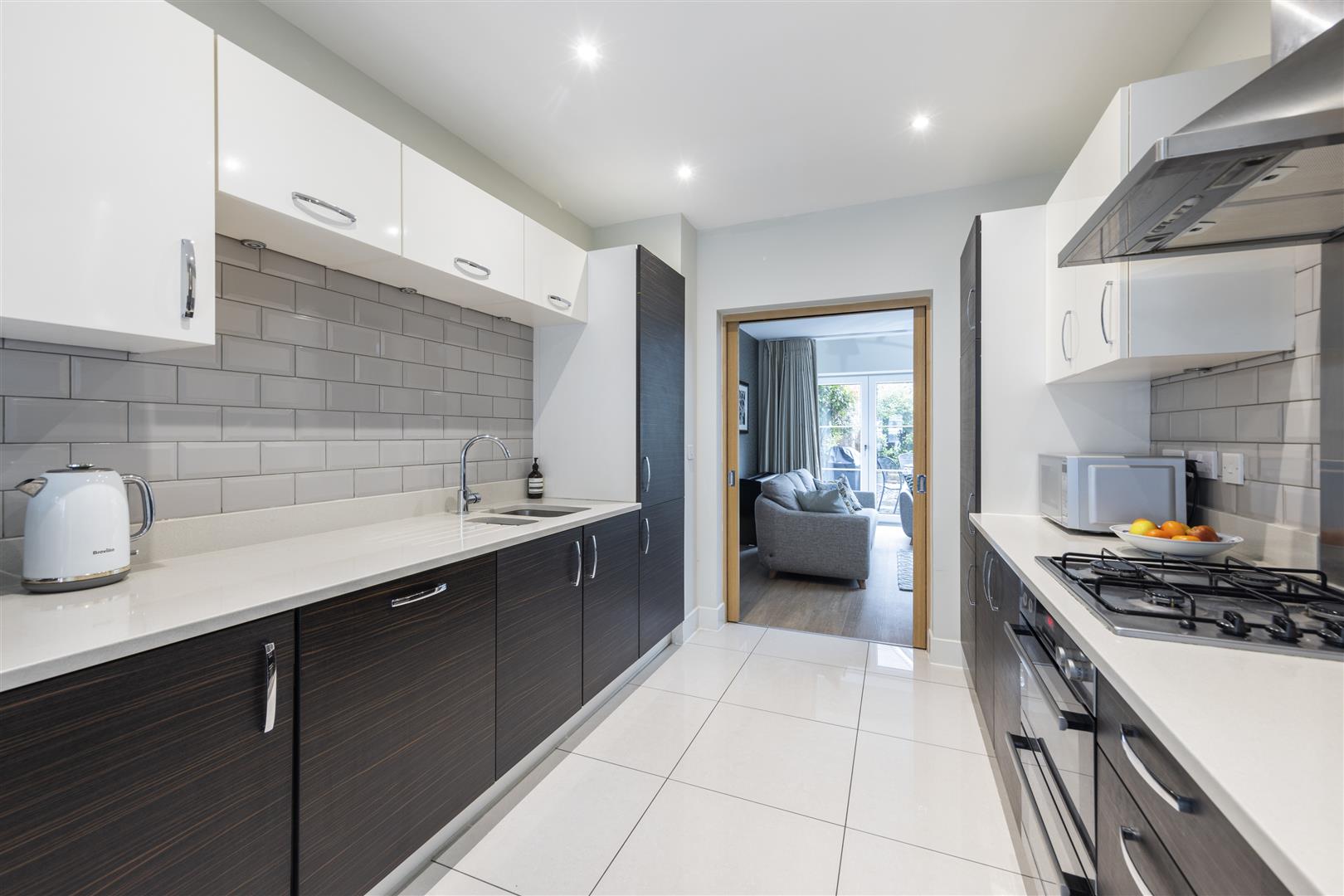 House Pitt River Close in Guildford