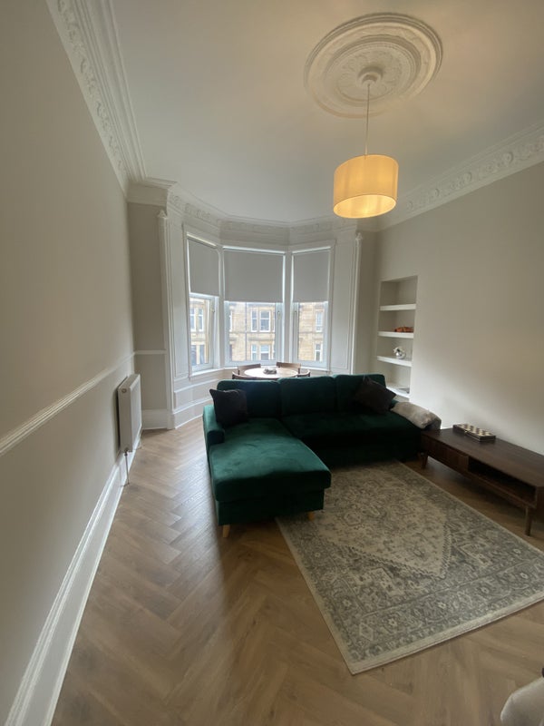 Room Lawrence Street in Glasgow