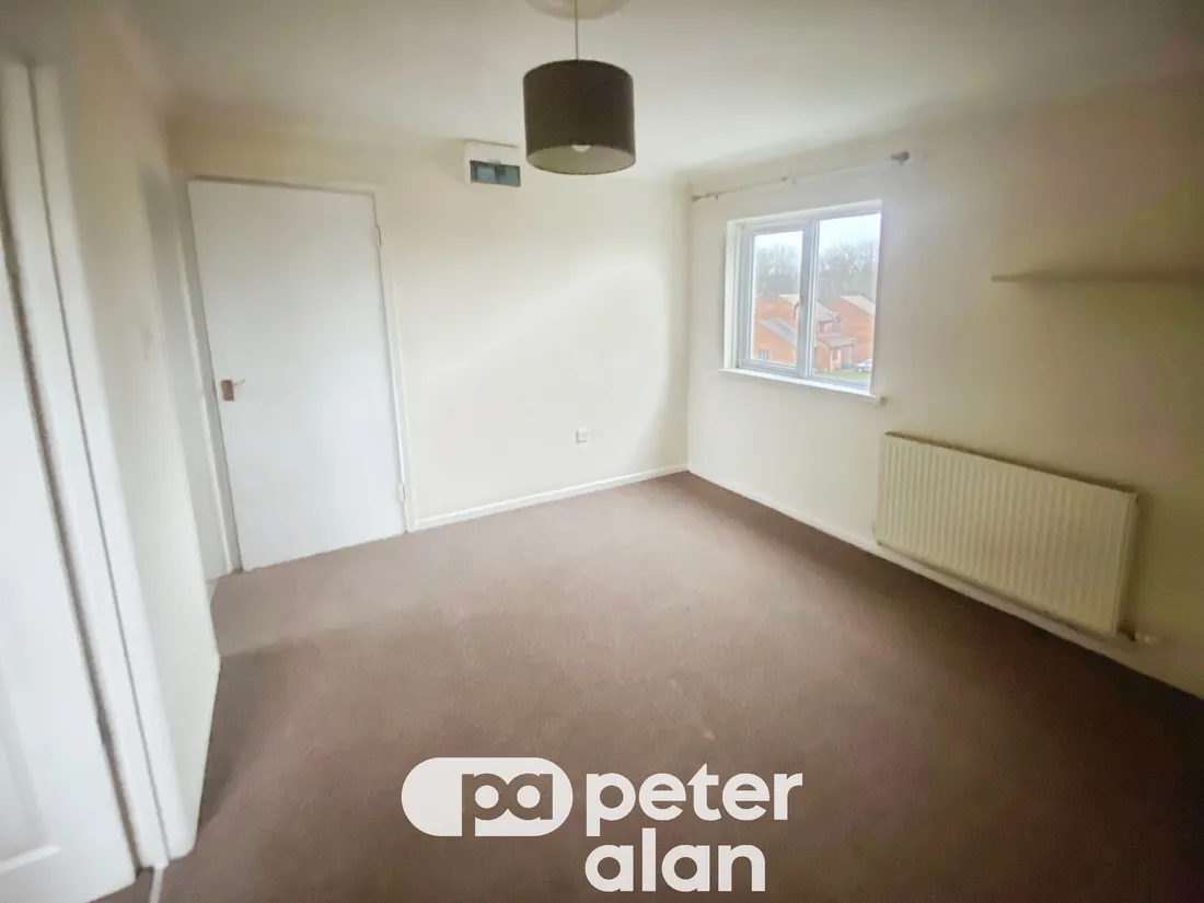 Flat Lakeview Close in Porthcawl