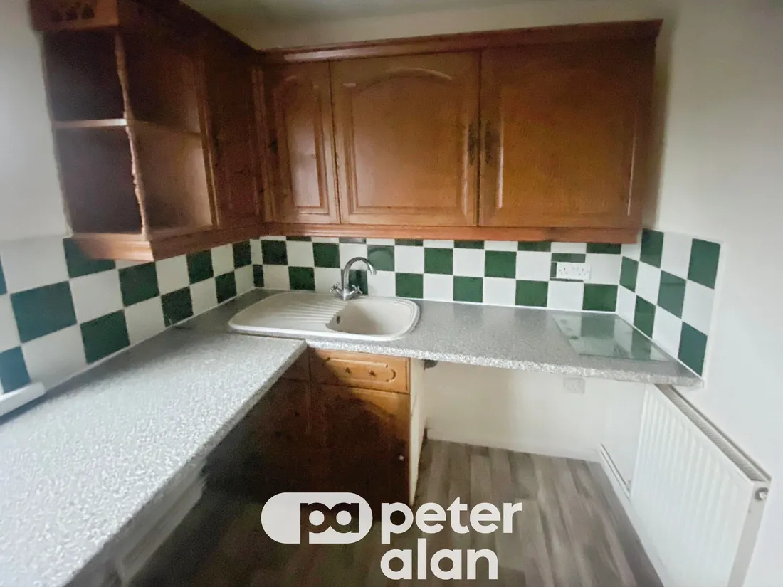 Flat Lakeview Close in Porthcawl