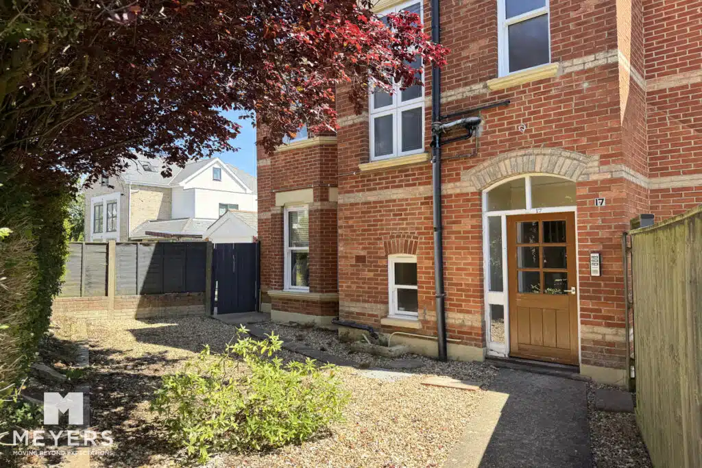 Flat Herbert Road in Bournemouth