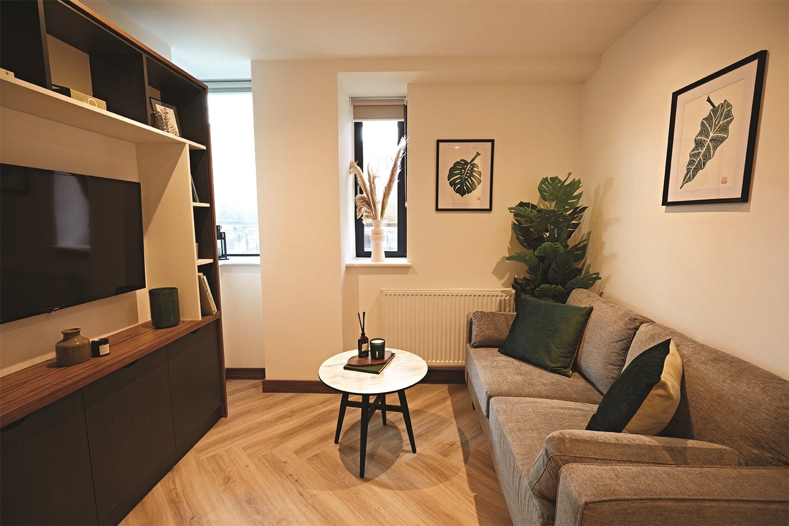 Flat Wade Lane in Leeds