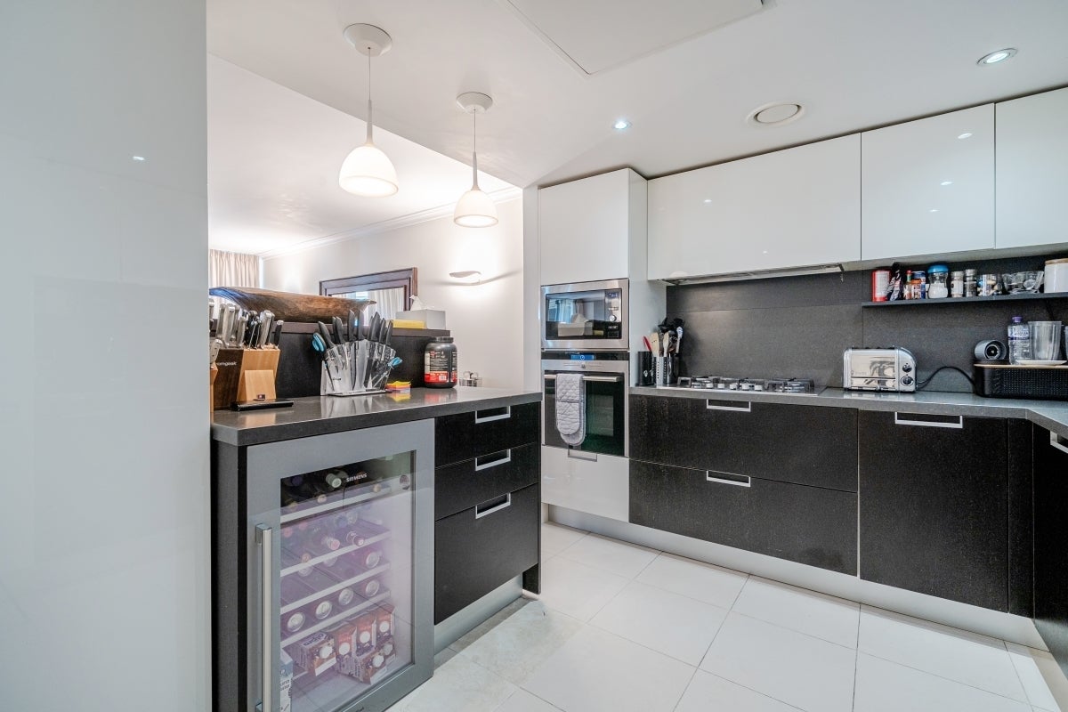 Flat Coleridge Gardens in Greater London