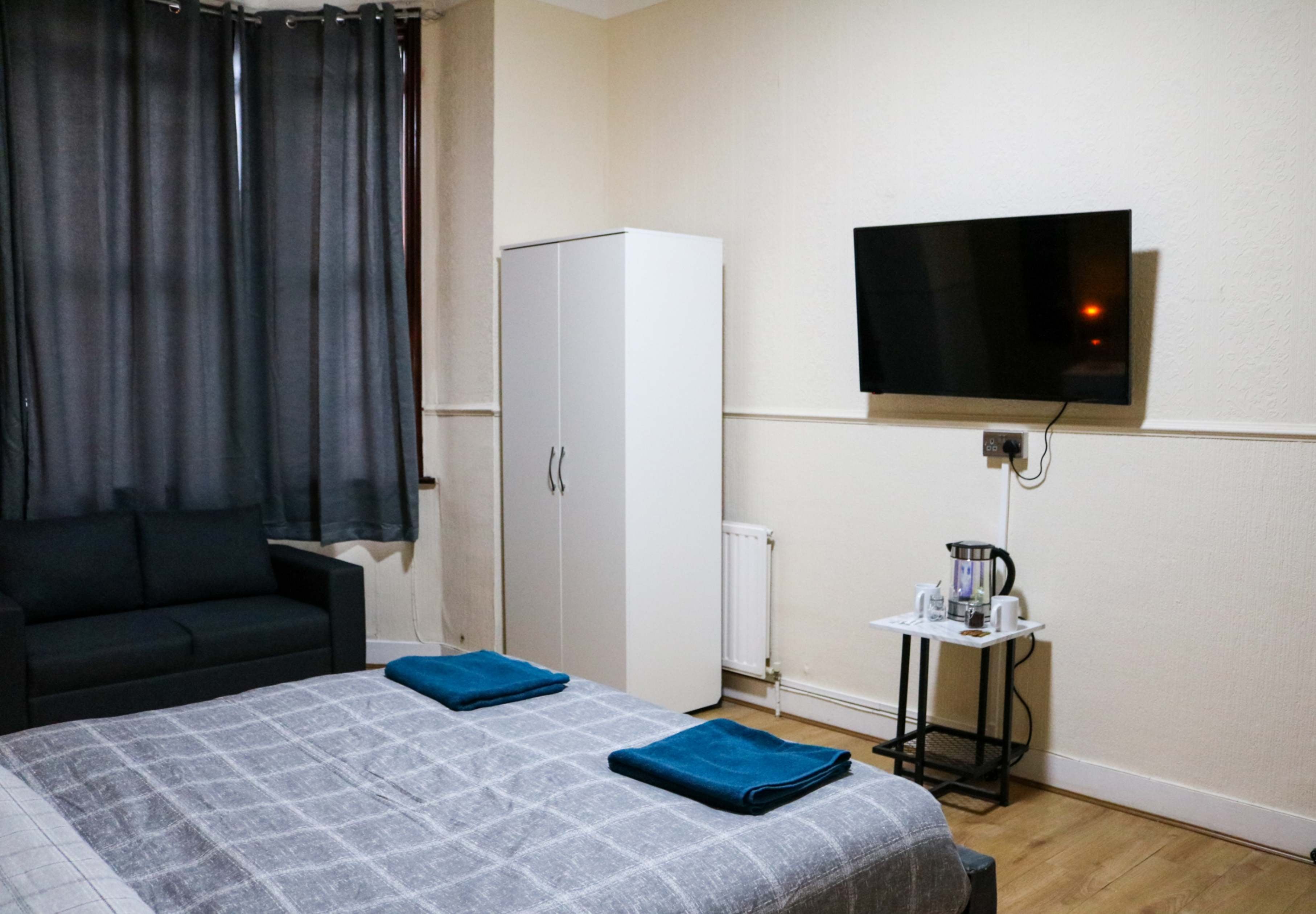 Room Disraeli Road in Greater London
