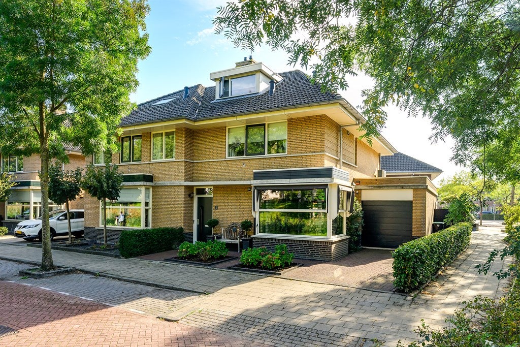 Huis Rietleede 1 in Barendrecht