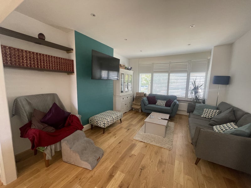 Room Claremont Road in Greater London