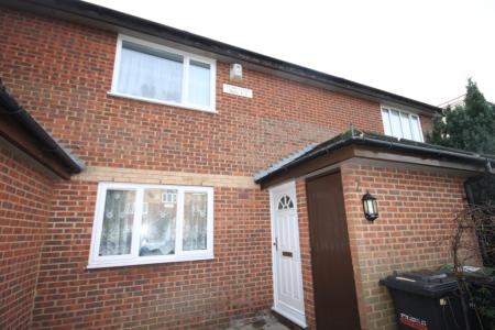 Flat Bishopscote Road in Luton