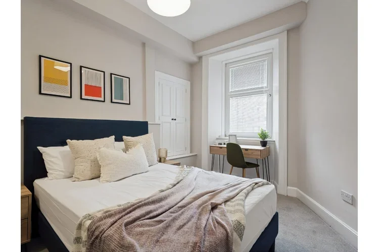Flat Leamington Terrace in City of Edinburgh