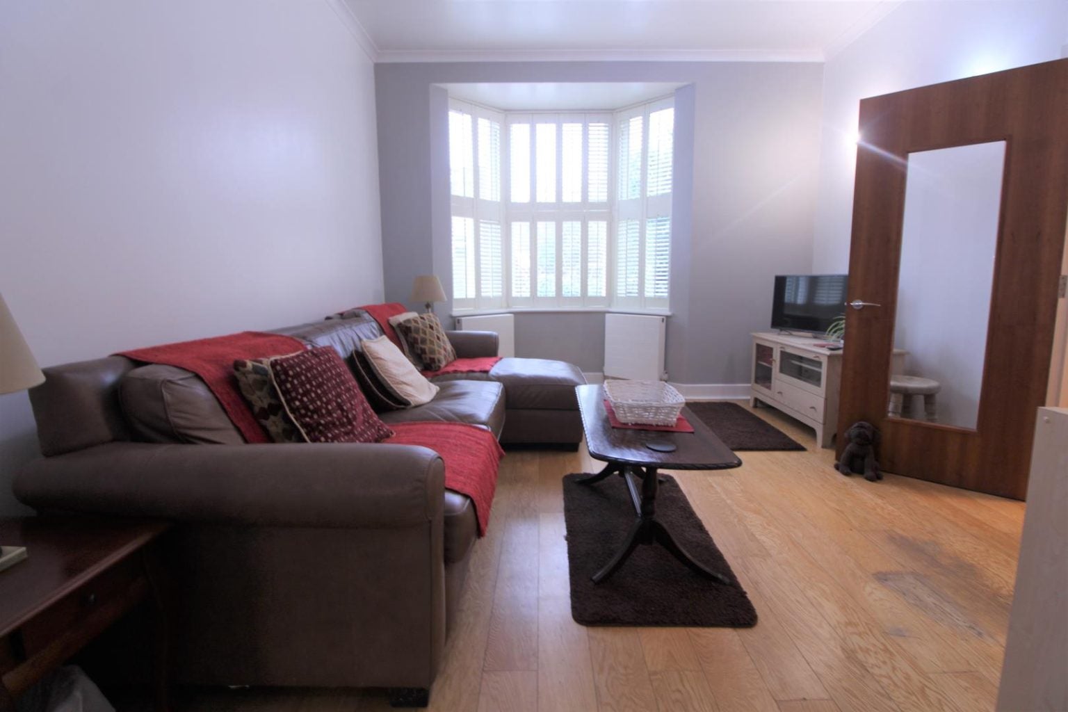Flat Leinster Mews in Greater London