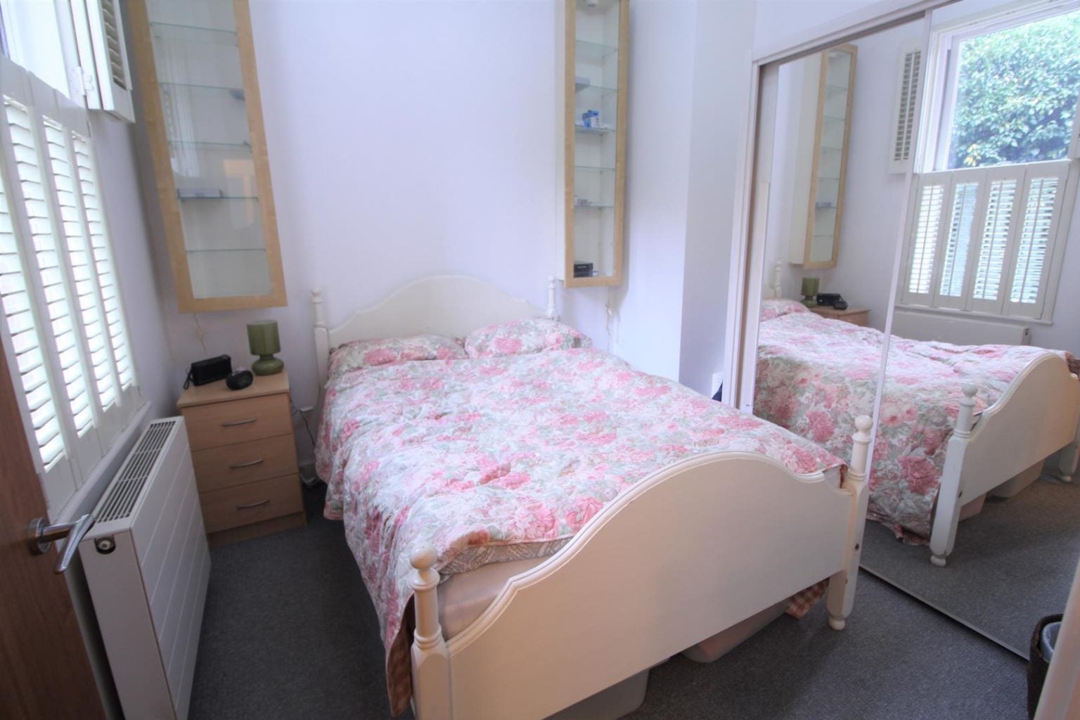 Flat Leinster Mews in Greater London
