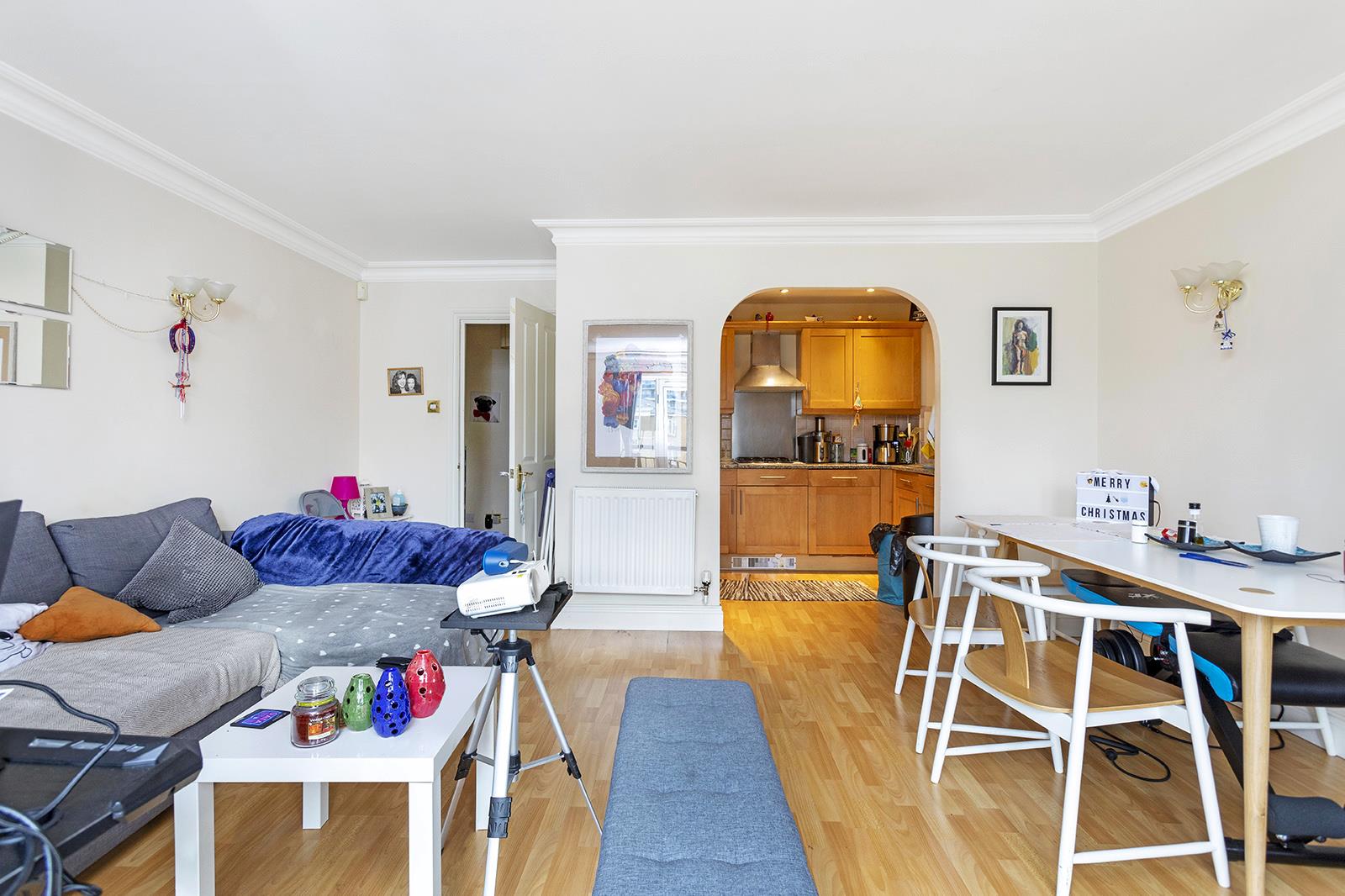 Flat Great Dover Street in Greater London