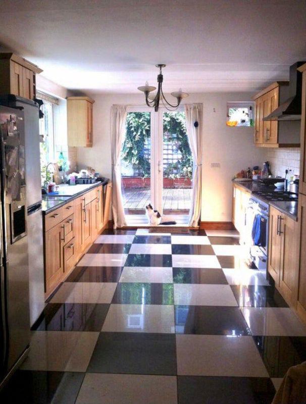 Room Bushey Hill Road in Greater London
