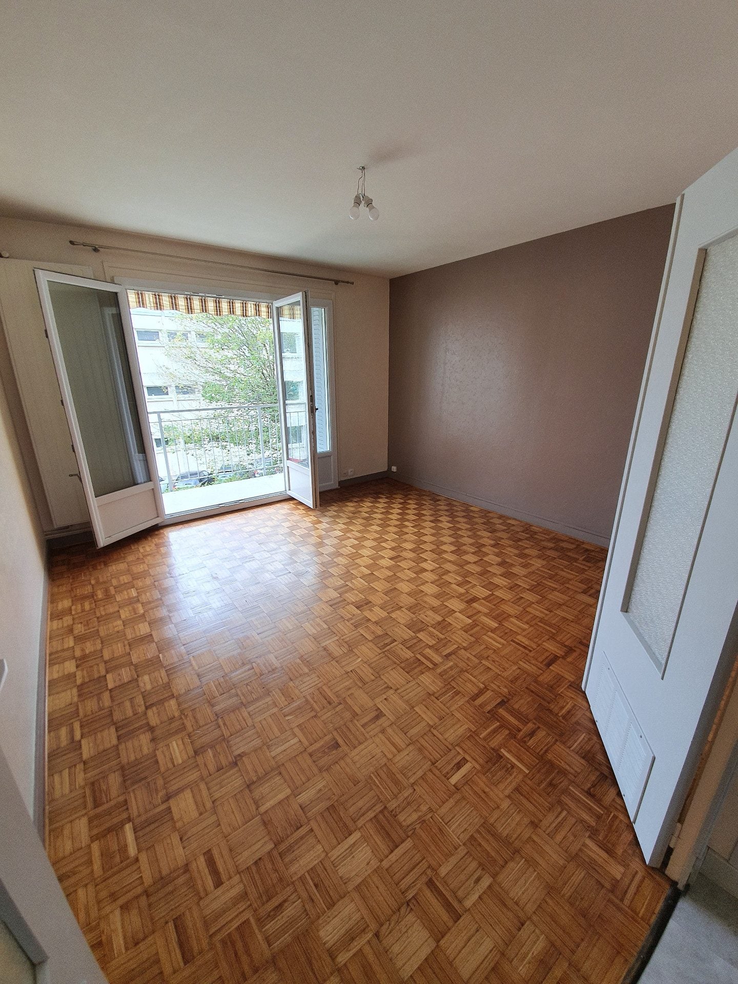 Flat Rue Vimaine in Vienne