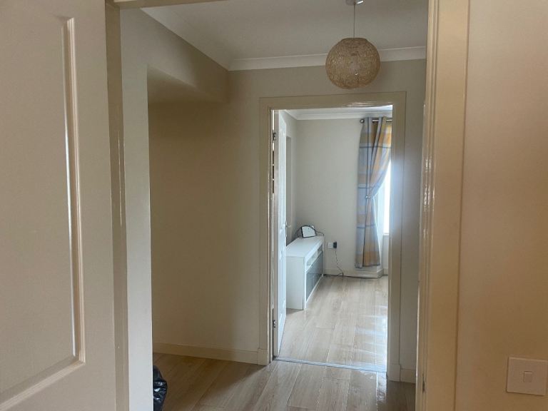 Flat Caledonian Road in Wishaw