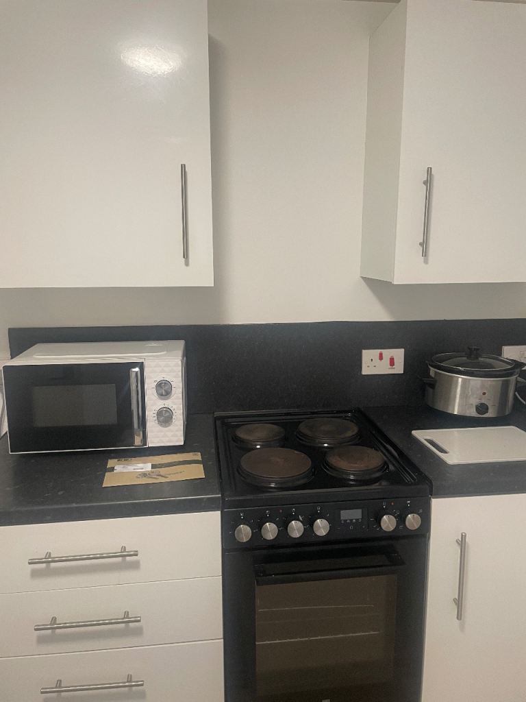 Flat Caledonian Road in Wishaw