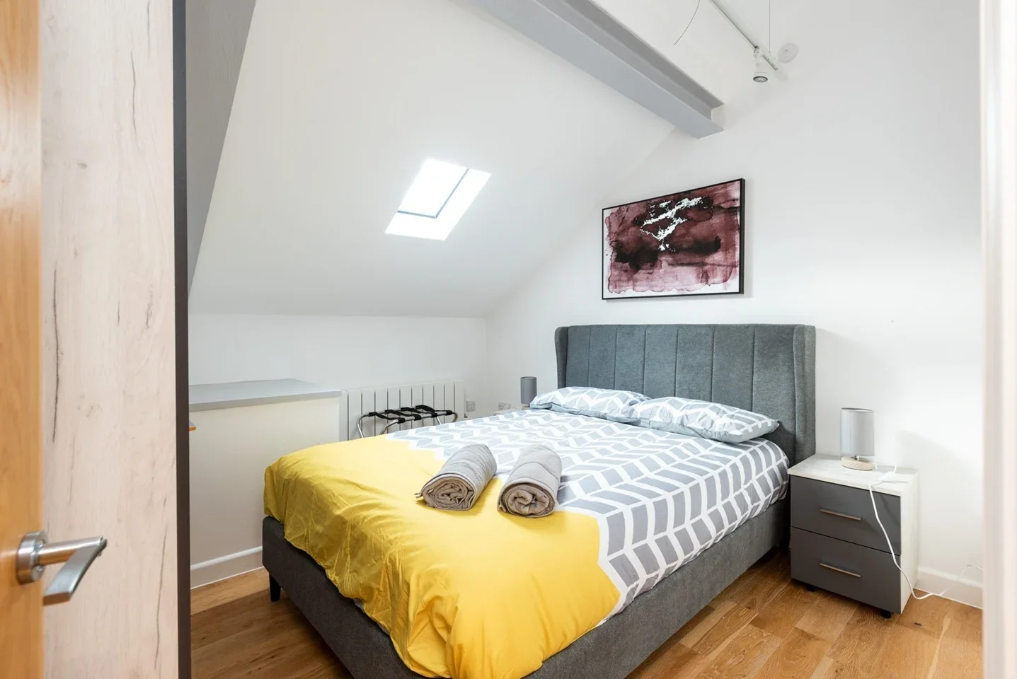 Room Belmont Road in Greater London