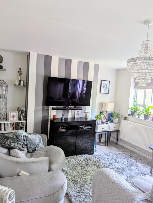 Flat Eltham Road in Greater London