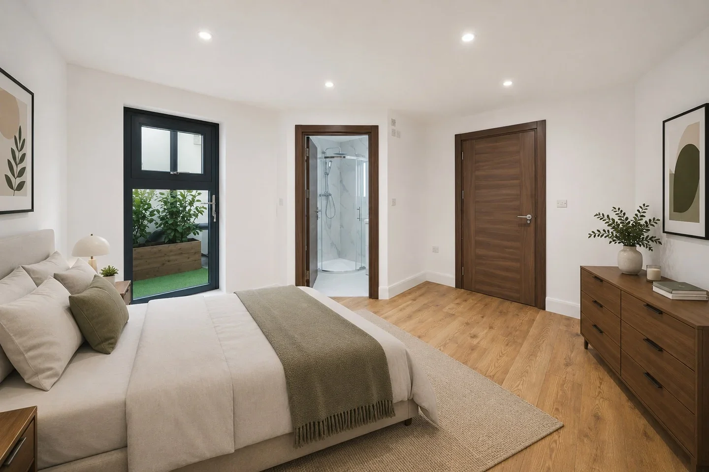 Flat Bushey Grove Road in Hertsmere