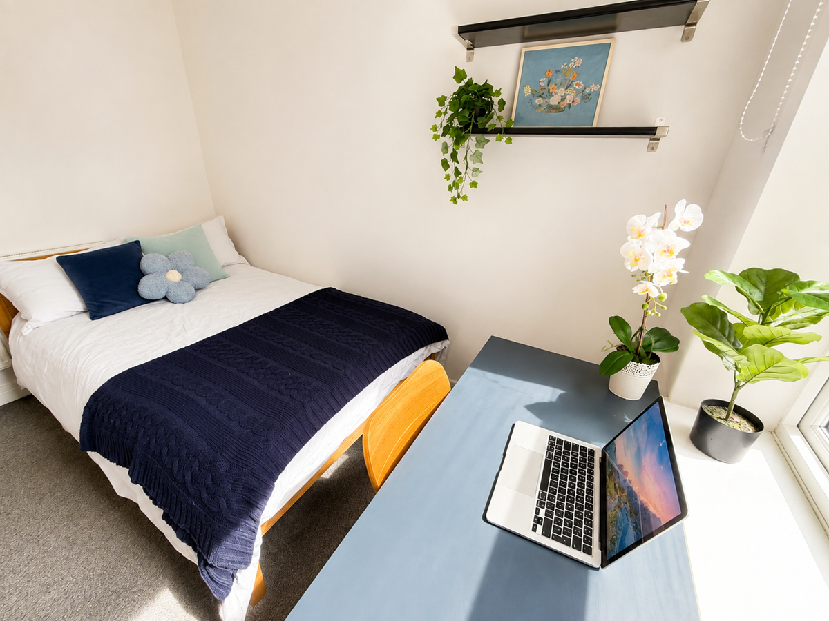 Flat Charnwood Grove in Rushcliffe