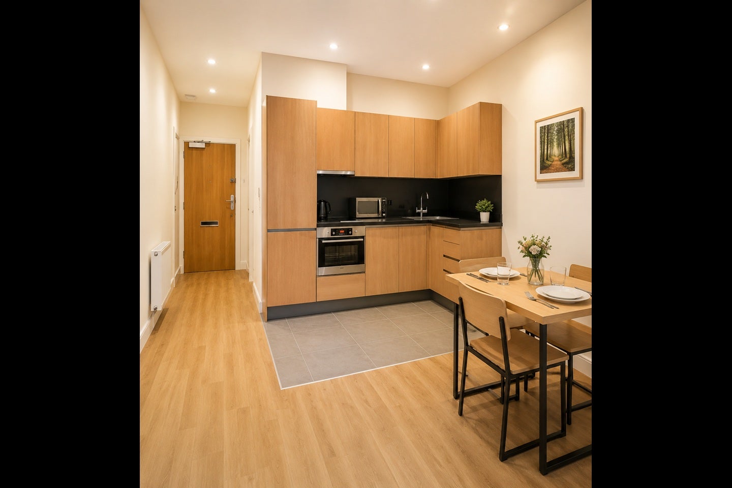 Flat Bromyard Avenue in Greater London