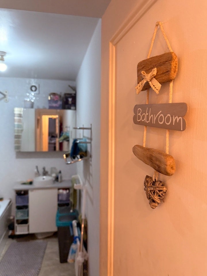 Room Gilbert Close in Greater London