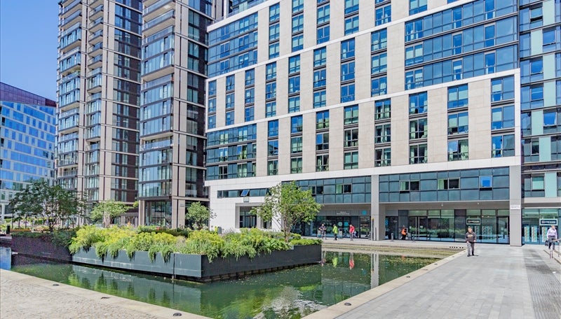 Flat Merchant Square in City of Westminster