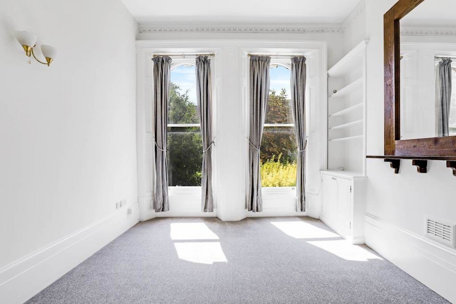 Flat Maberley Road in Greater London