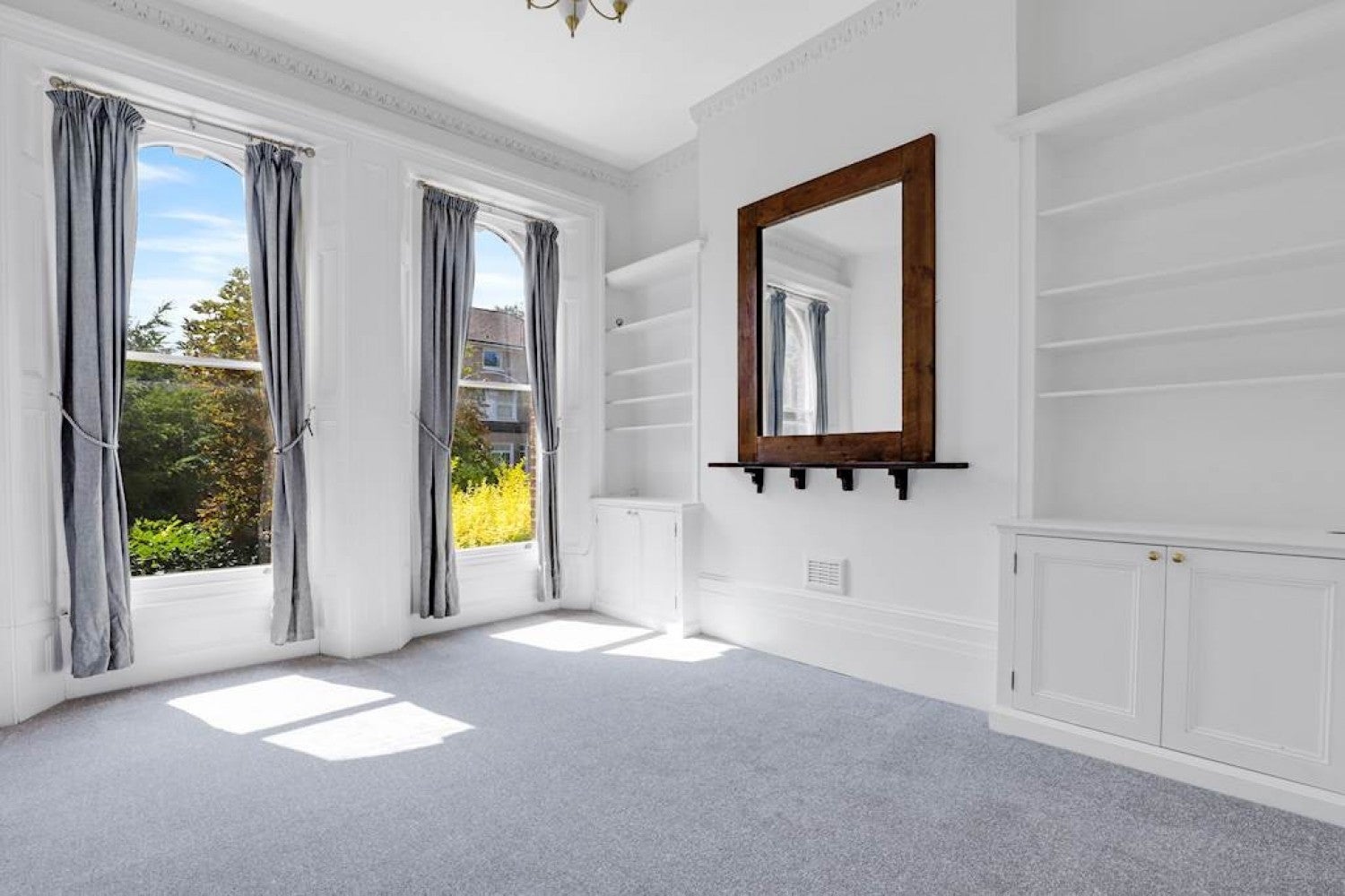 Flat Maberley Road in Greater London