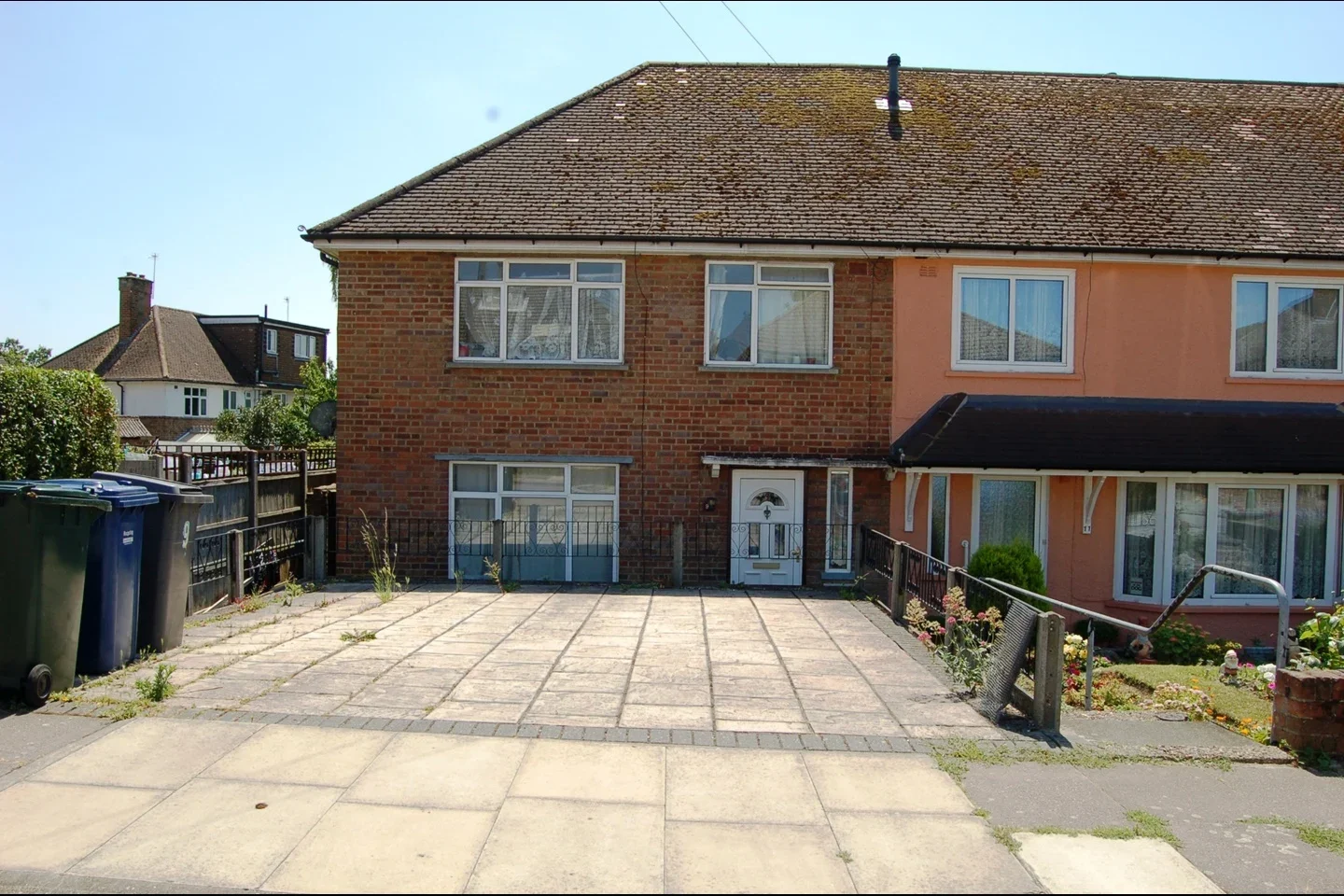 House Rushden Gardens in Greater London