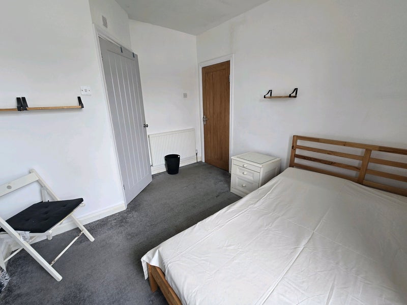 Room Diamond Street in Cardiff