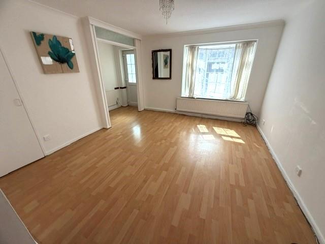 House Wardell Close in Greater London