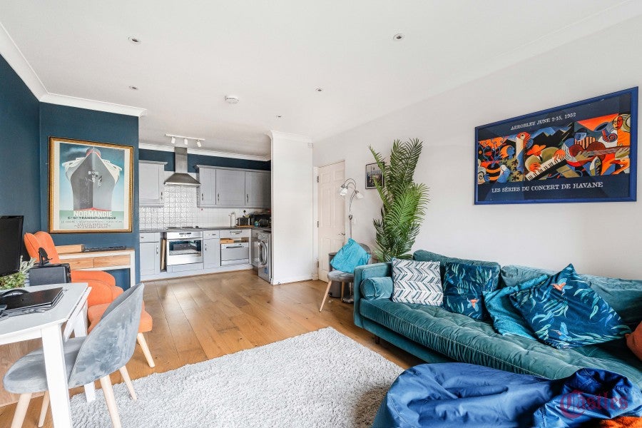 Flat Tottenham Lane in Greater London