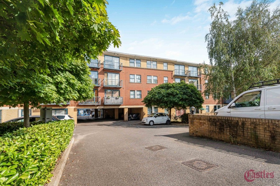 Flat Tottenham Lane in Greater London