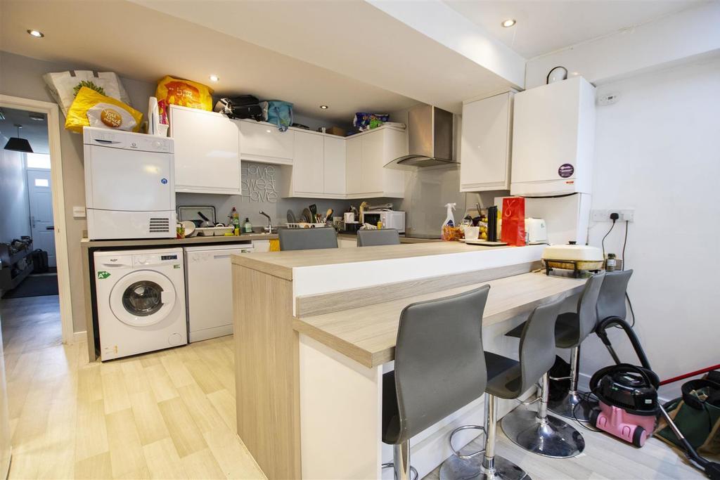 Flat Heeley Road in Birmingham