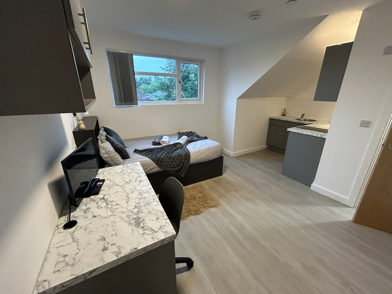 Flat Humphrey Road in Manchester
