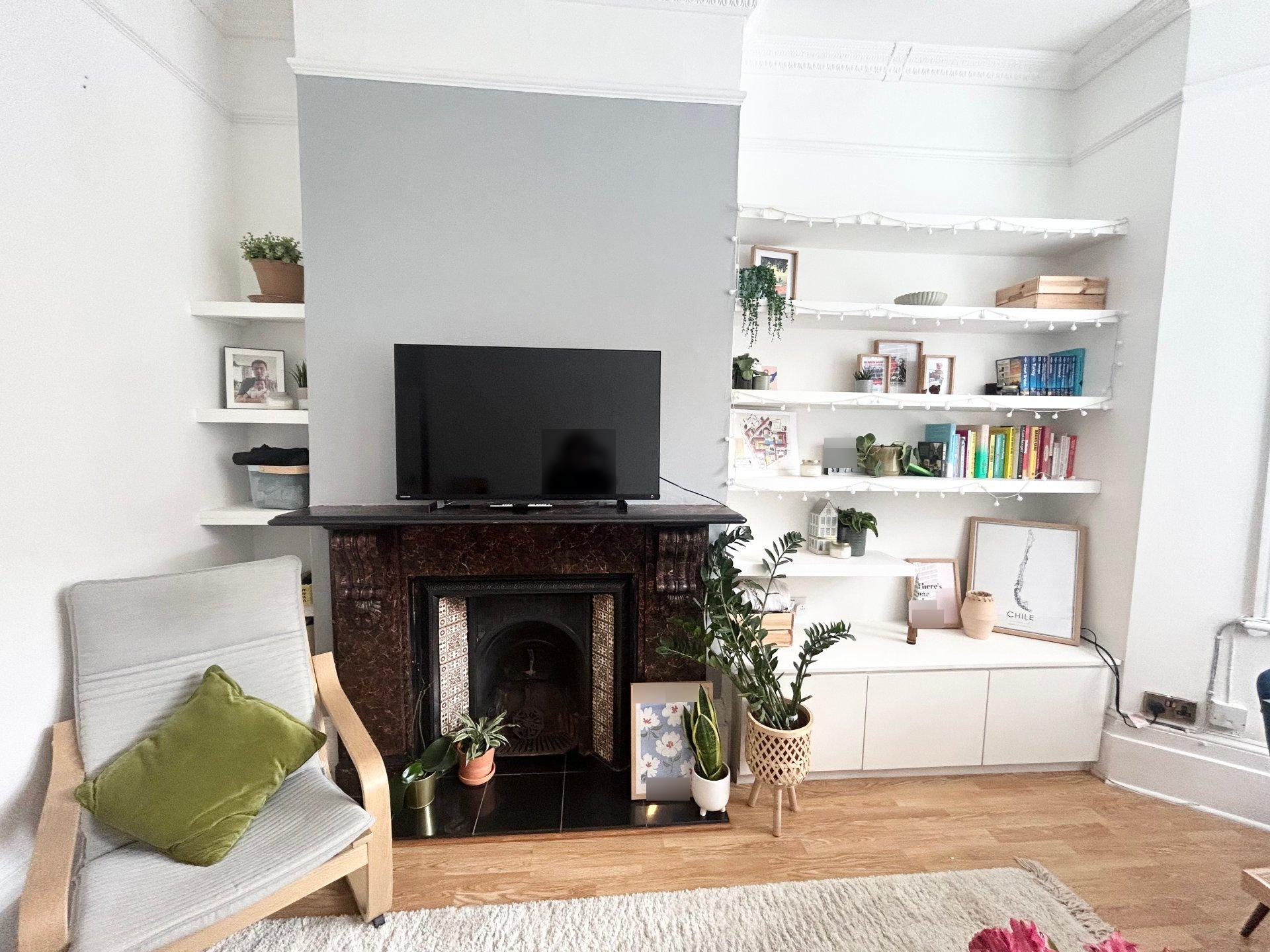 Flat Hemstal Road in Greater London