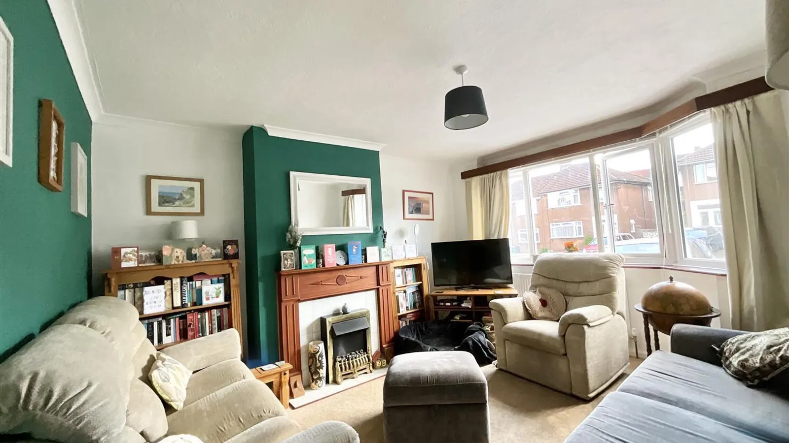 House Yew Tree Drive in Bristol