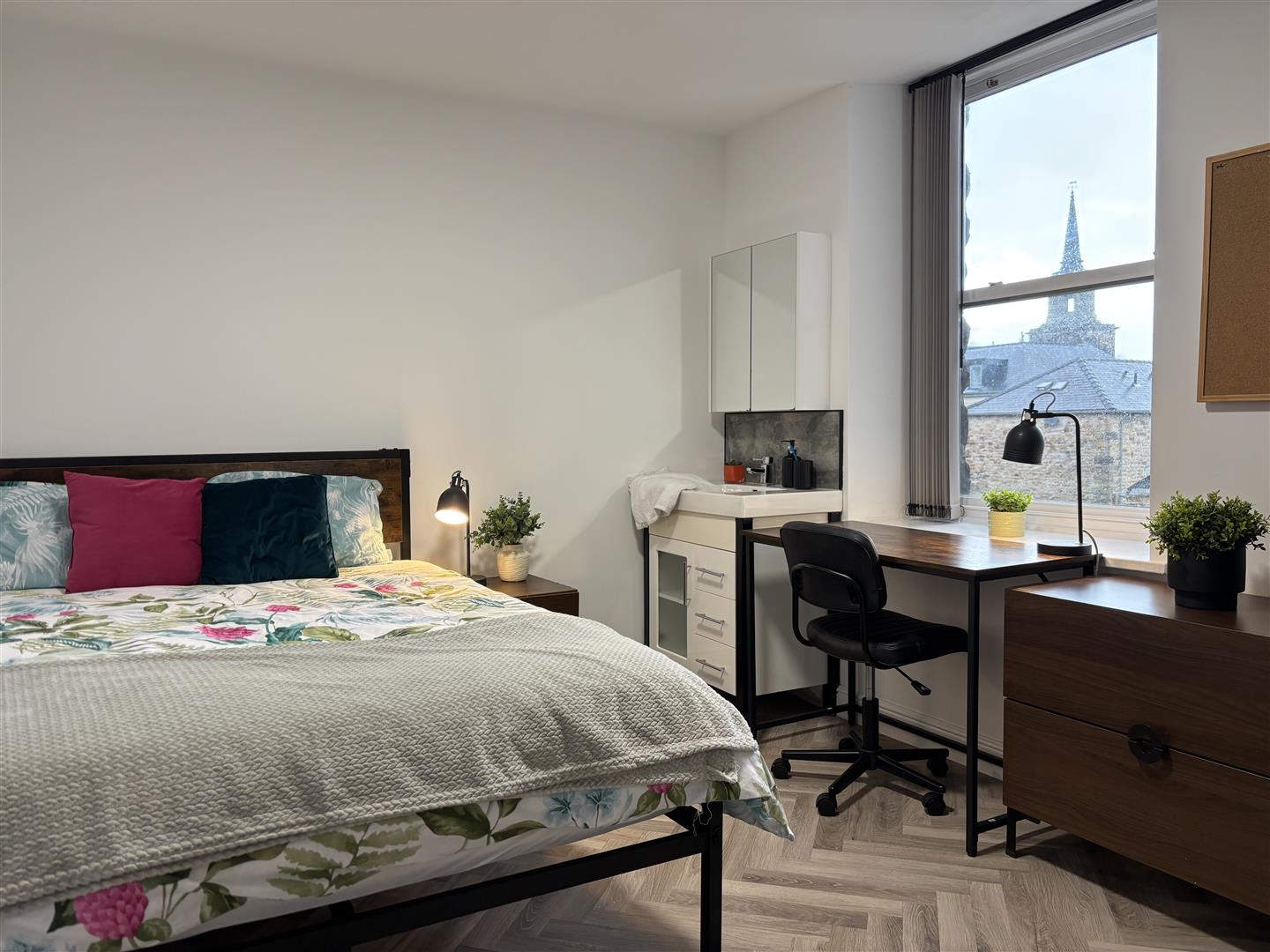 Flat Pitt Street in Lancaster