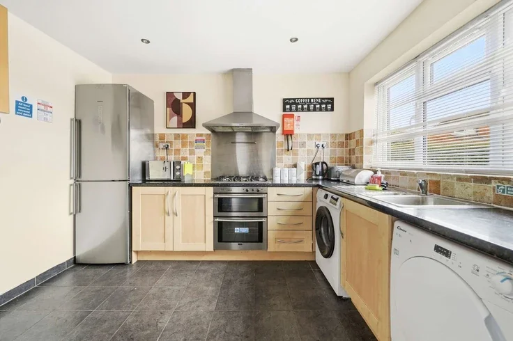 House Tamar Close in Aylesbury