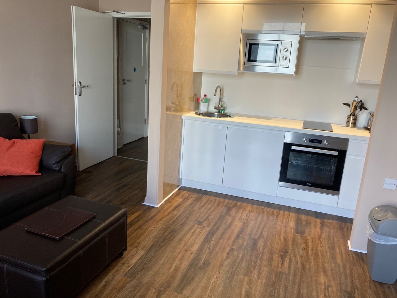 Flat Cambridge Gardens in St Leonards