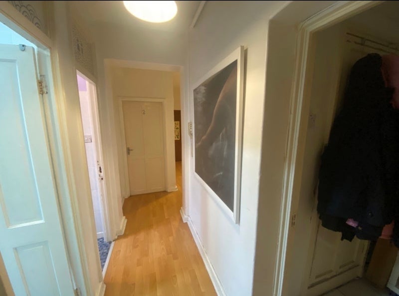 Room Club Row in Greater London