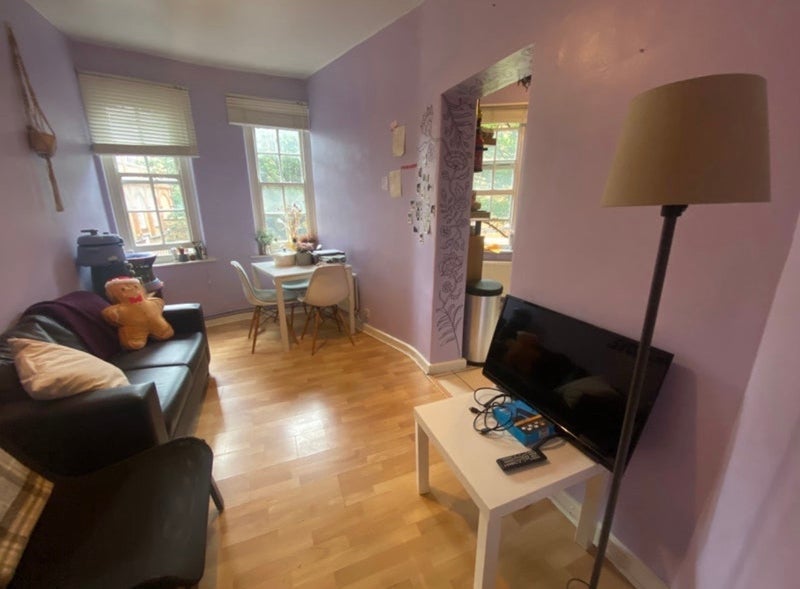Room Club Row in Greater London