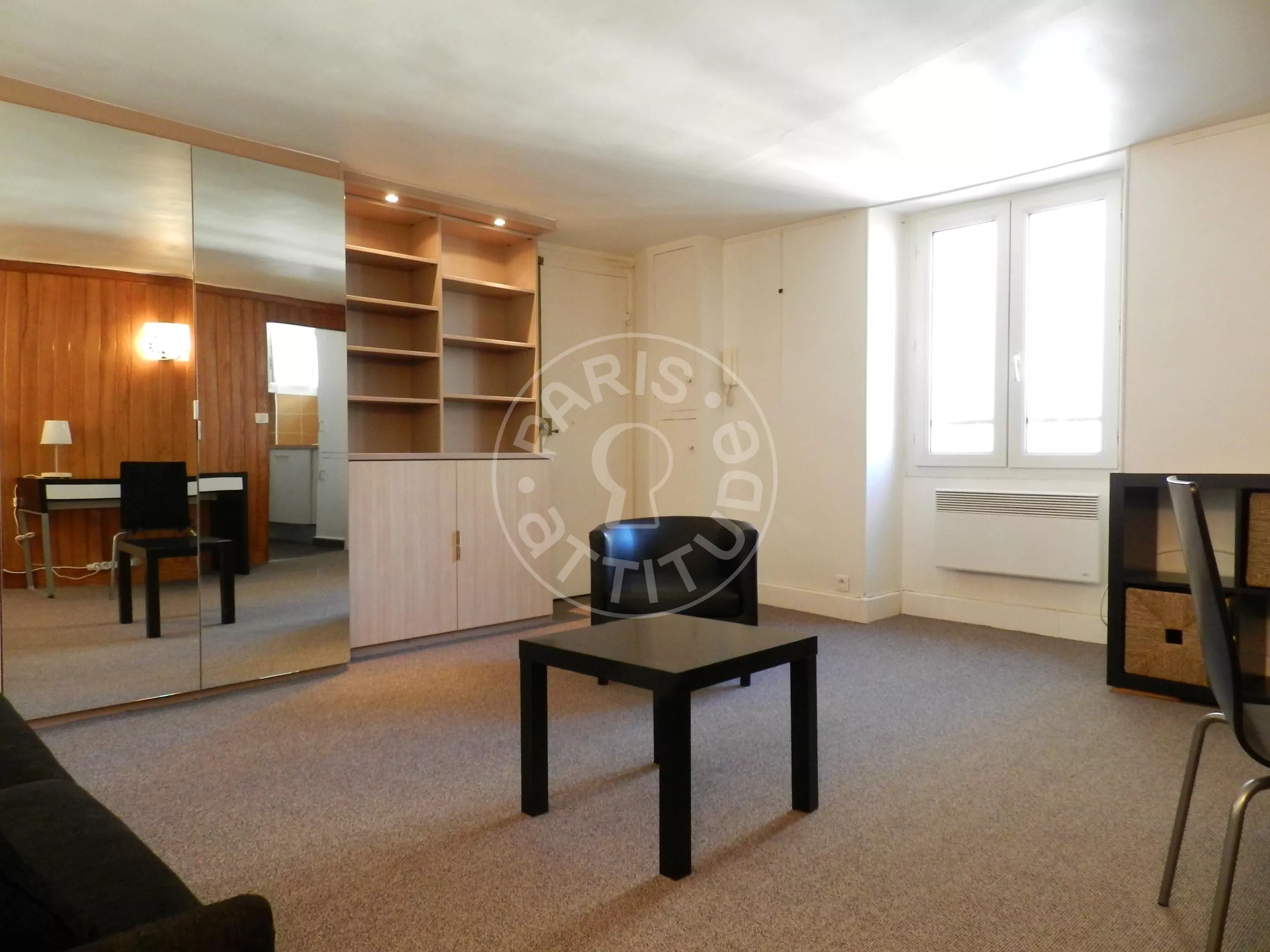 Flat Rue Laffitte in Paris