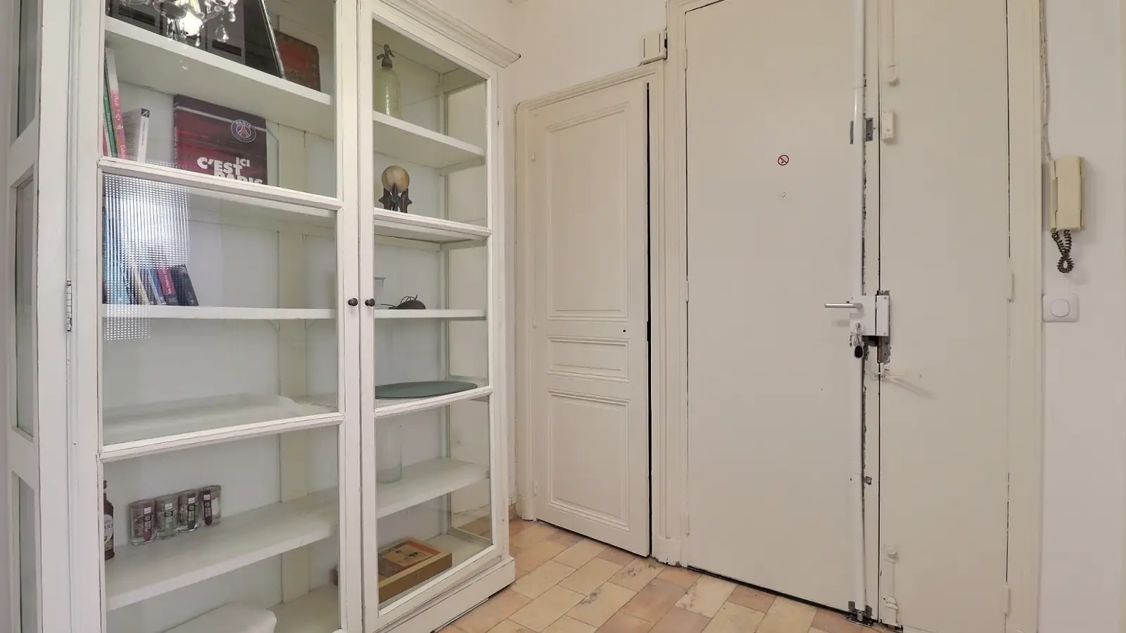 Flat Rue de Vouillé in Paris