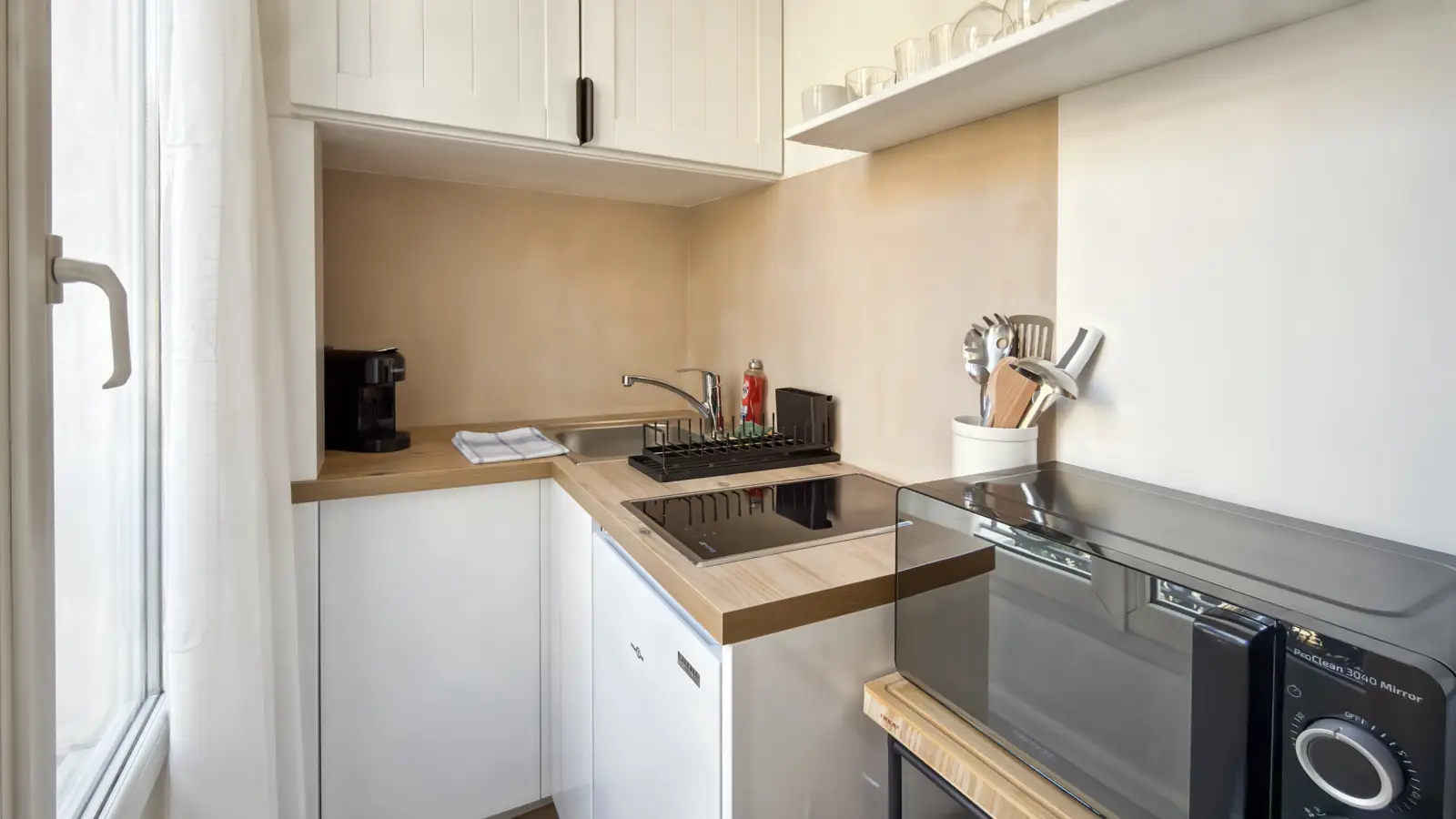 Flat Rue du Faubourg Saint-Martin in Paris